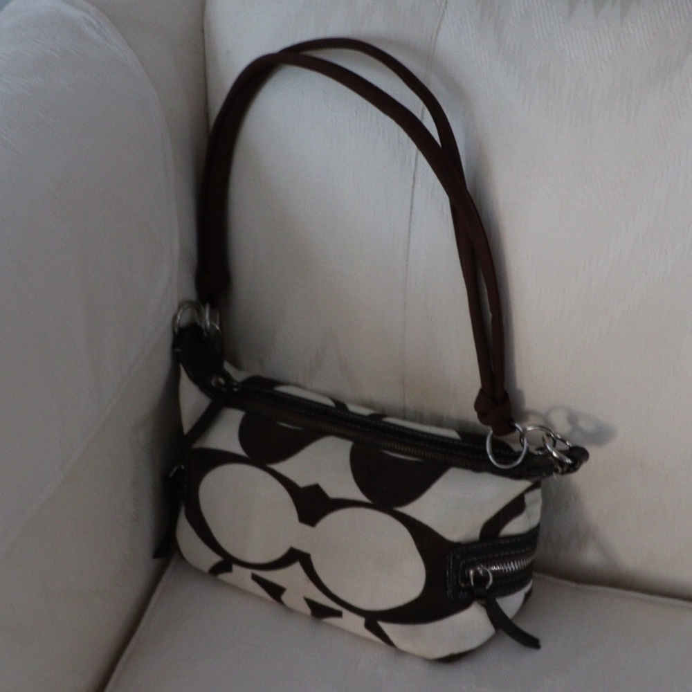 Vintage Coach Brown & Cream Shoulder Designer  Bag